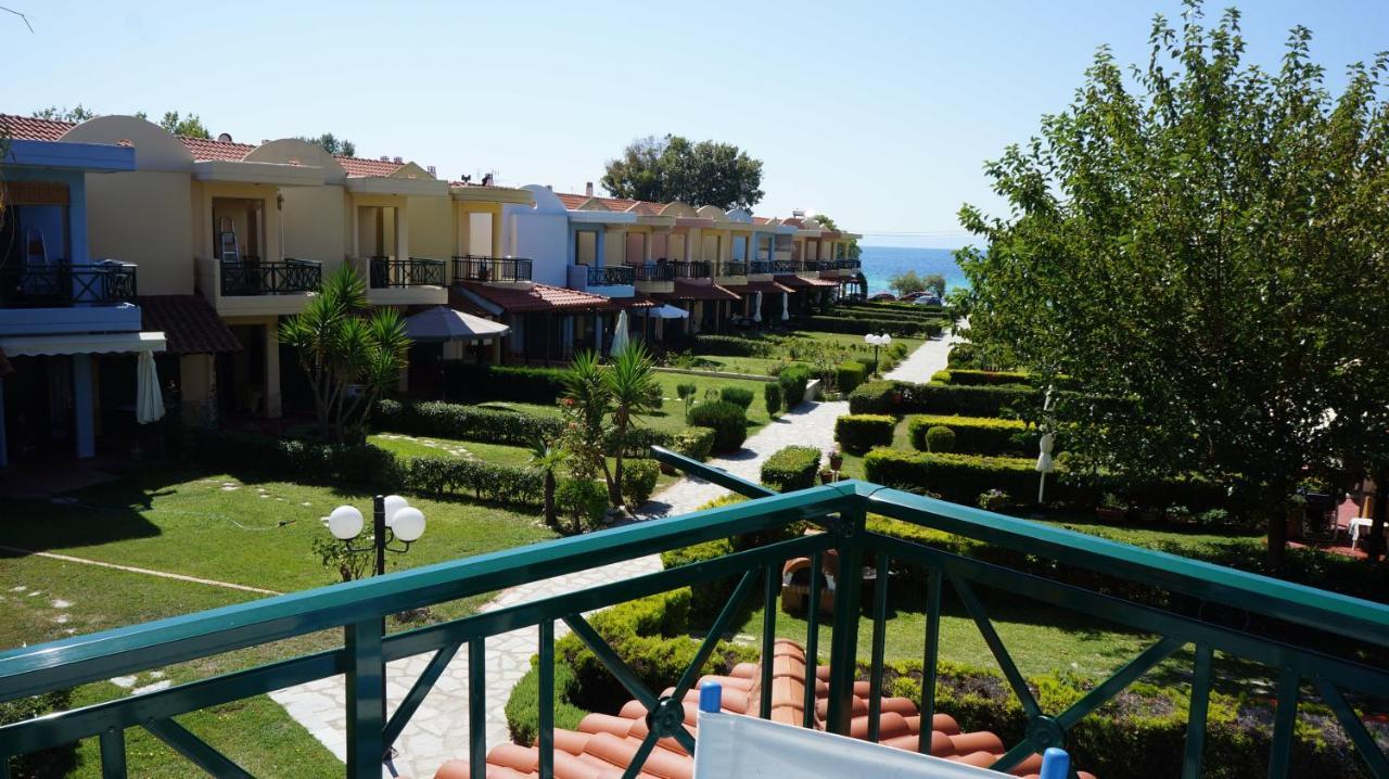 Eva'S Houses Nikiti Bagian luar foto